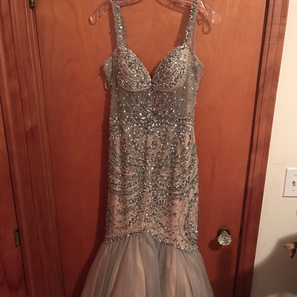 Prom dress